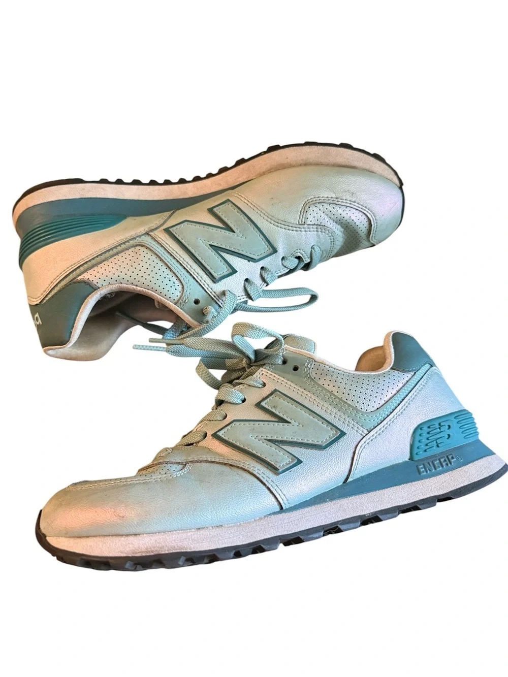 New Balance Women’s 574 Metallic Blue Size 8.5 Classic Sneaker